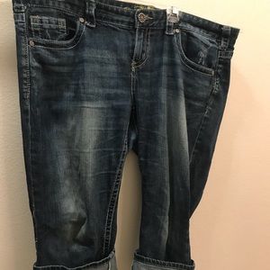 Maurices size 18 Capris